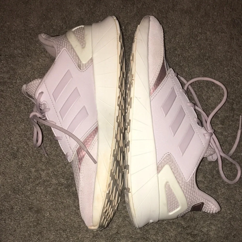 Adidas Women’s Questarstrike X Sneaker Ice Purple Course A PIED F97658